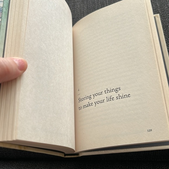 Marie Kondo Book and Make Your Bed Book -2 Books Bundle - Picture 6 of 7